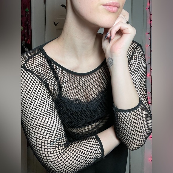 Mesh 3/4 Sleeve Rave Top - Picture 4 of 4